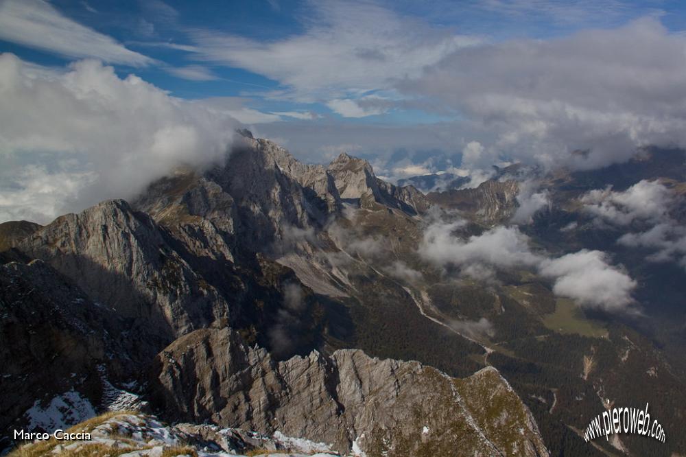 27_Cima di Valmora e Corna Piana.JPG